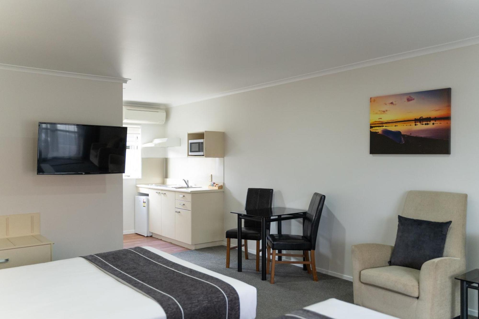 Pacific Coast Motor Lodge Whakatane Exterior photo